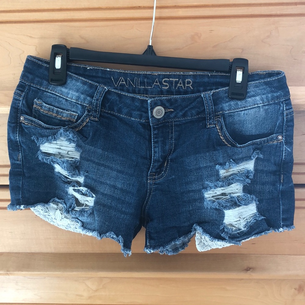Cute vanilla start jean shorts